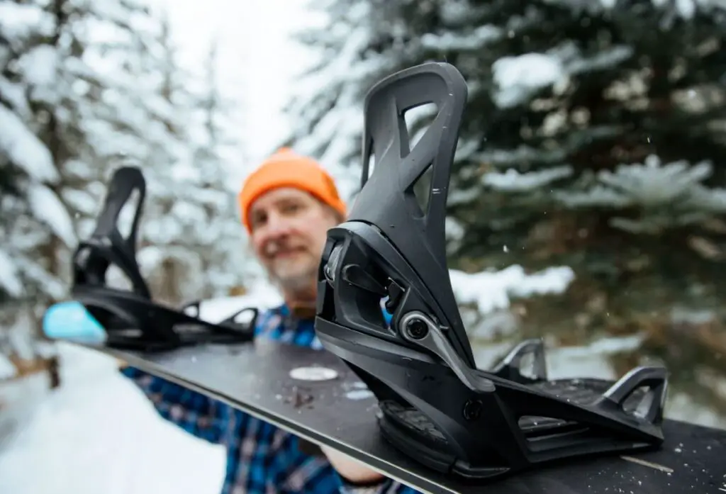 Flow Bindings vs Strap Bindings for Snowboards 2023 Ultimate Guide