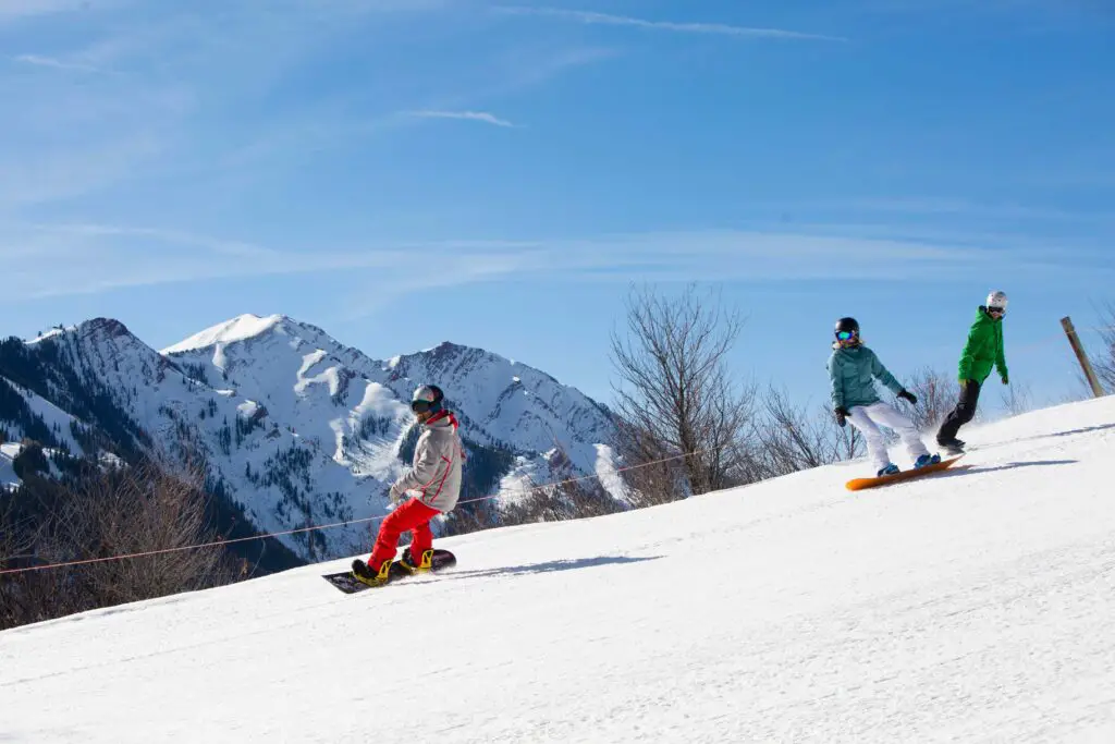 Best Snowboards for Beginners