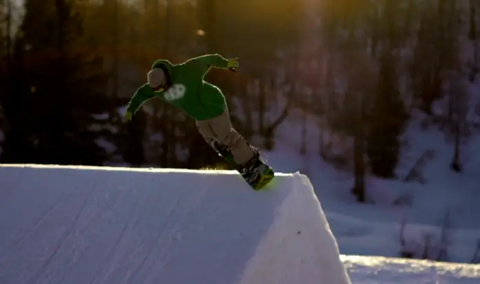 snowboarding BACKCOUNTRY